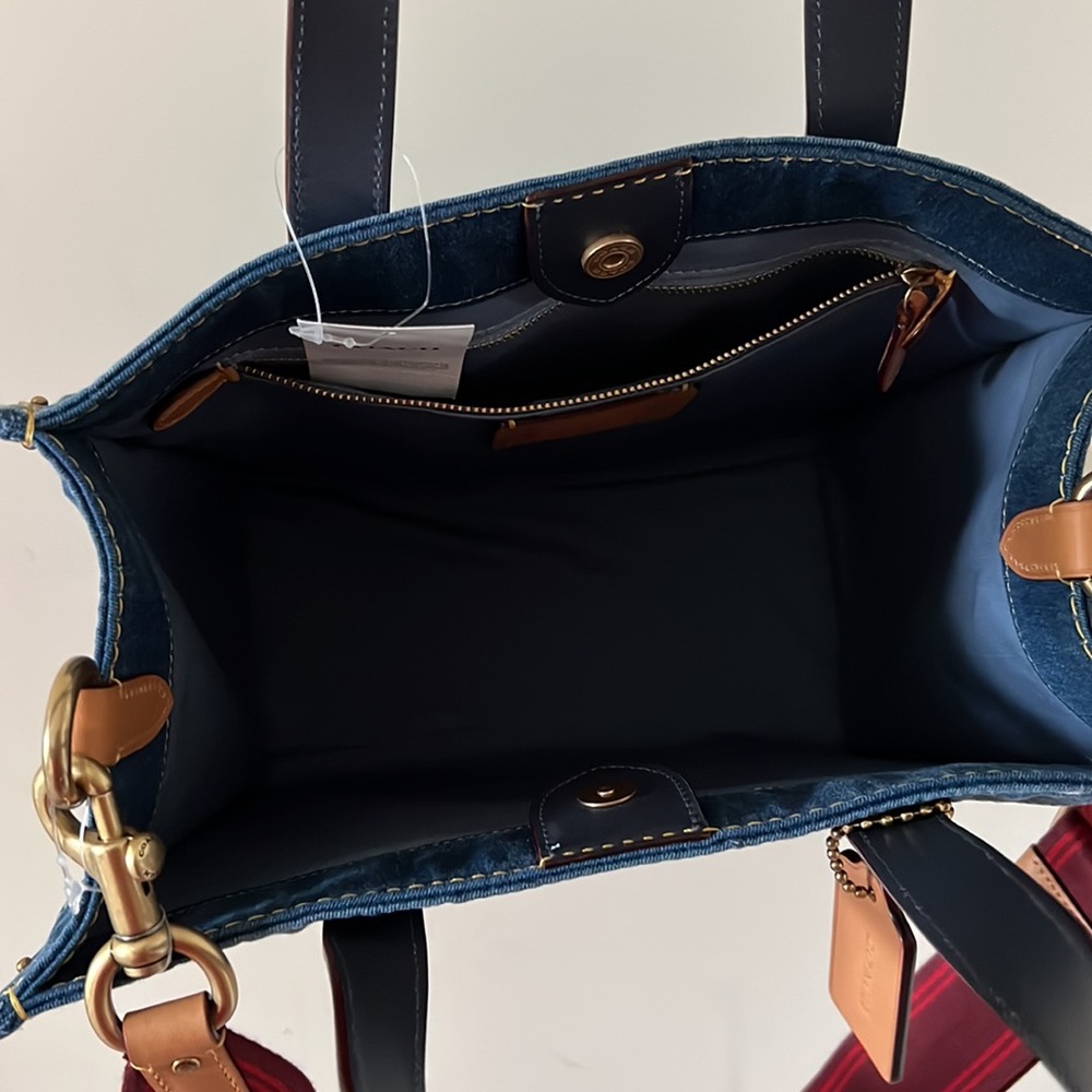 Coach Field Tote In Signature Denim - Picture 7 of 8